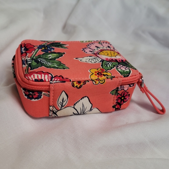 Vera Bradley Coral Floral mini jewlery case/ zip wallet/ pill case - Picture 13 of 13